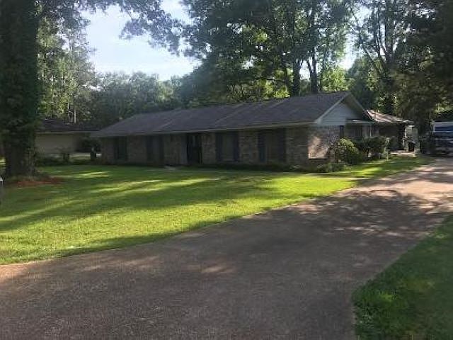 1st image of 131 Marshall Dr #131