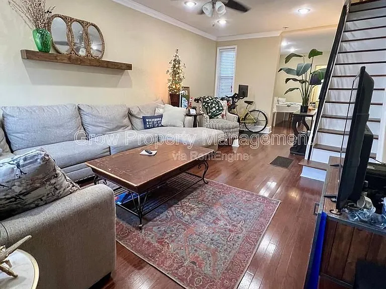 2441 S Philip St — Photo 1