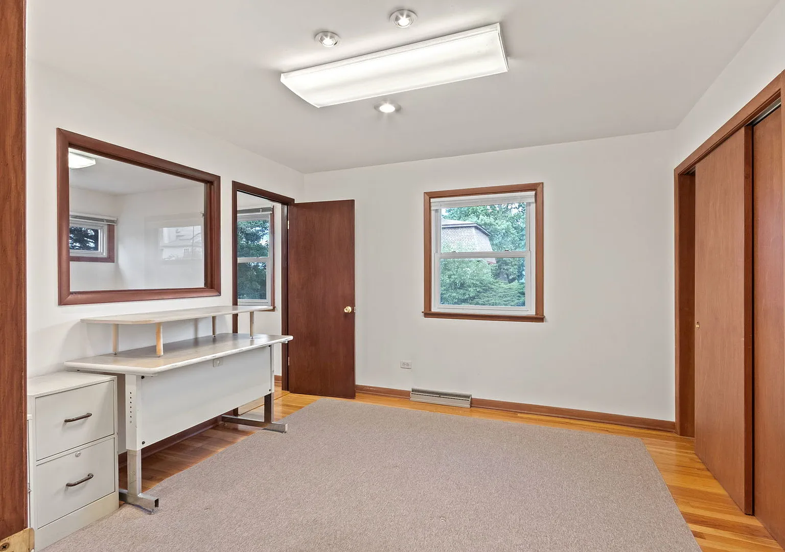 3 bed, 1298 sqft, $3,500 — Photo 4
