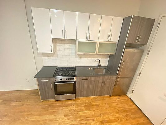 1st image of 480 Lafayette Ave #1A