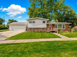 178 W Normandy Dr, Chicago Heights, IL 60411