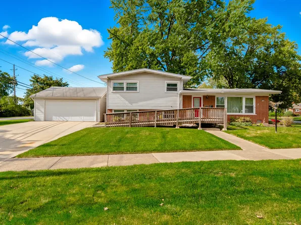 178 W Normandy Dr, Chicago Heights, IL 60411