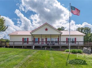 150 Triple R Dr, Canton, NC 28716