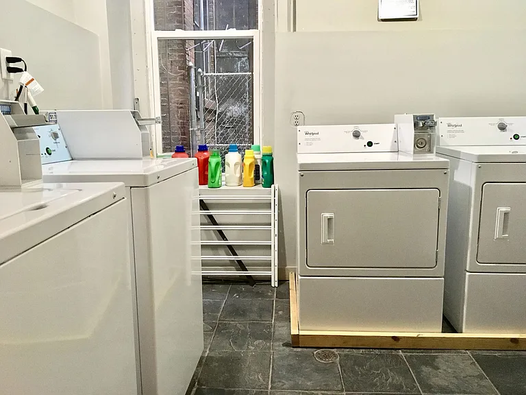 For Rent: Urban Luxury at 914 N. Charles St Your City Lifestyle Awaits! — Photo 12