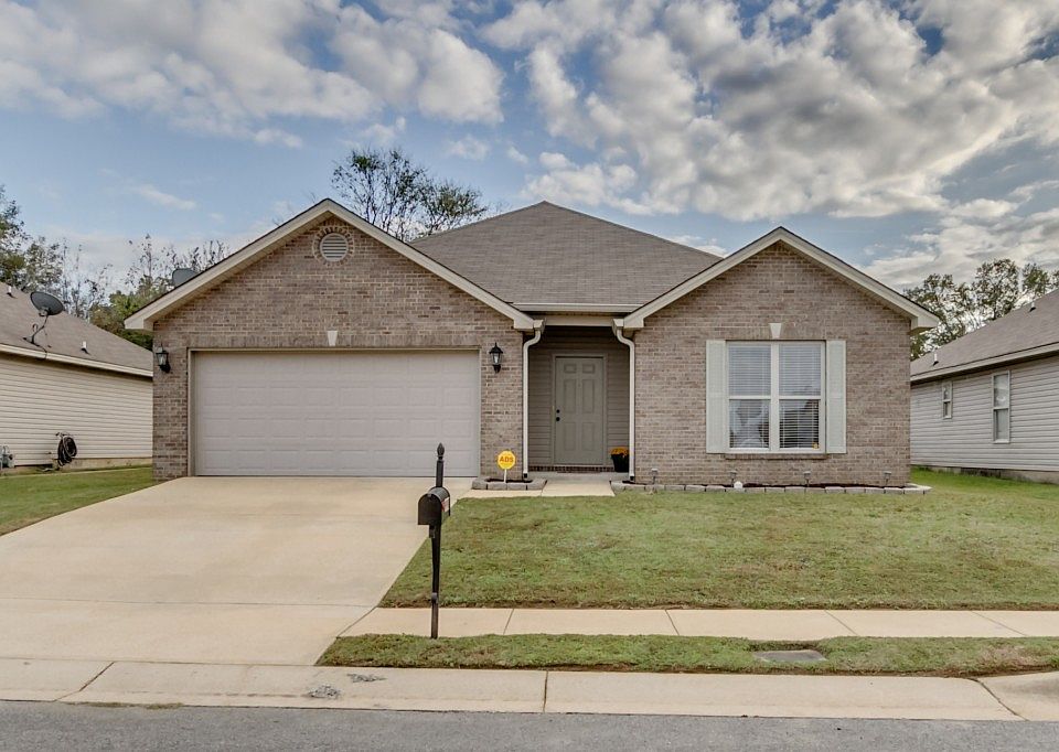 1st image of 9990 Lenox Cir