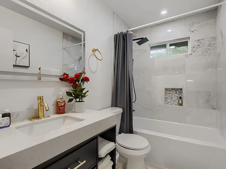 9403 Mystic Oaks Trl — Photo 21