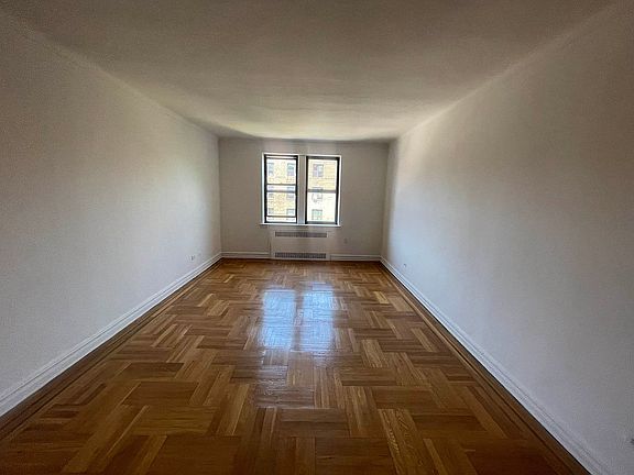 3rd image of 10825 72nd Ave APT 5F