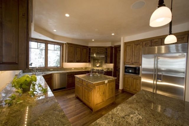 2nd image of 8 Trails Edge Ln
