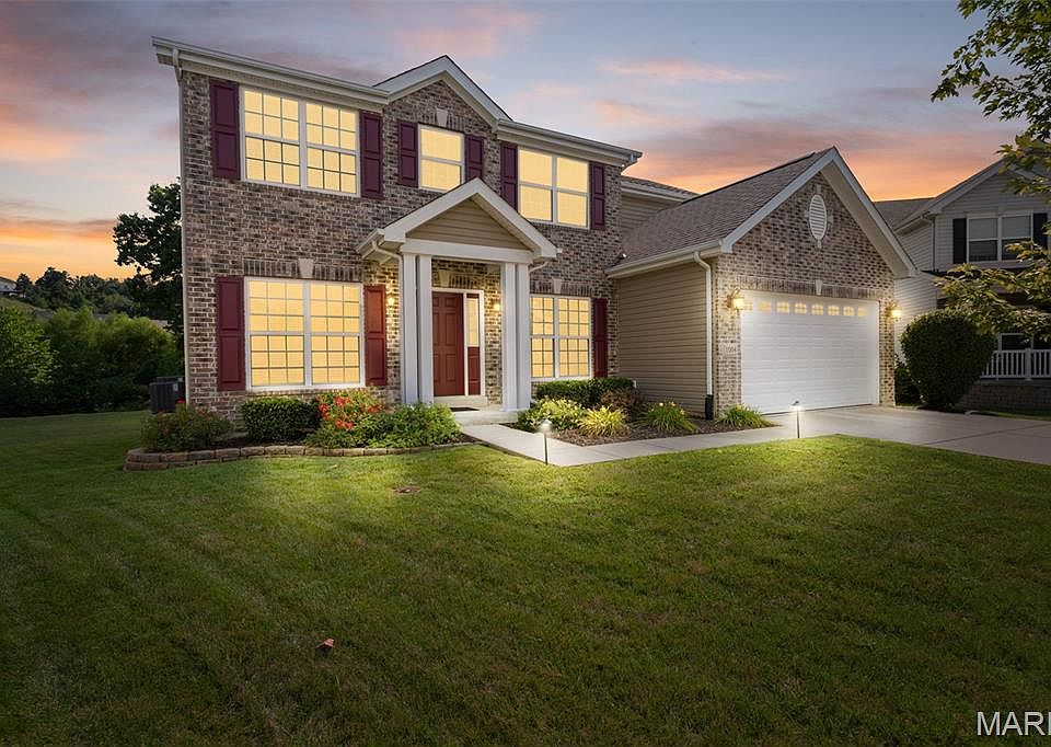 1st image of 1004 Autumn Valley Ct
