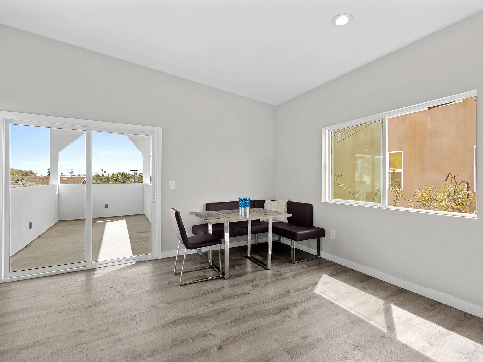 5617-21 Dorothy Drive - 5621 — Photo 4