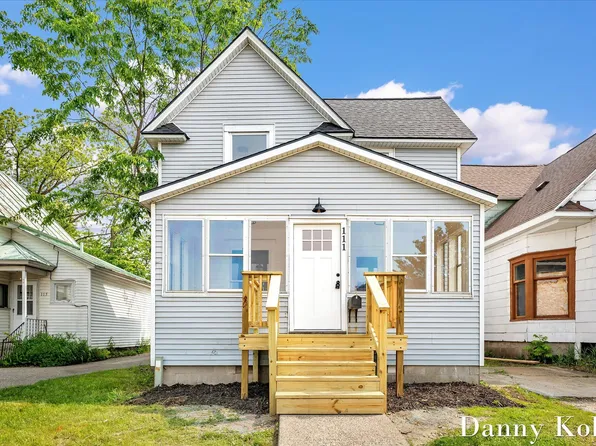 111 E Congress St, Belding, MI 48809