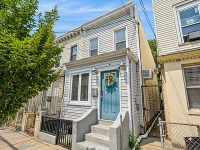 141 Van Horne St, Jersey City, NJ, 07304