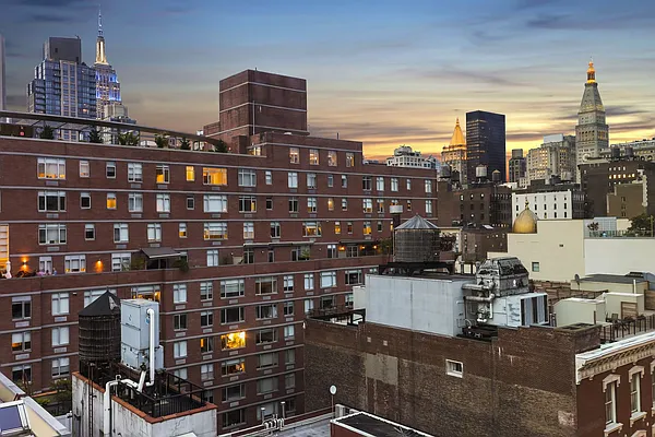 Sold by Compass | media 28