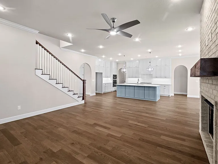 3000 Courtyard St — Photo 9