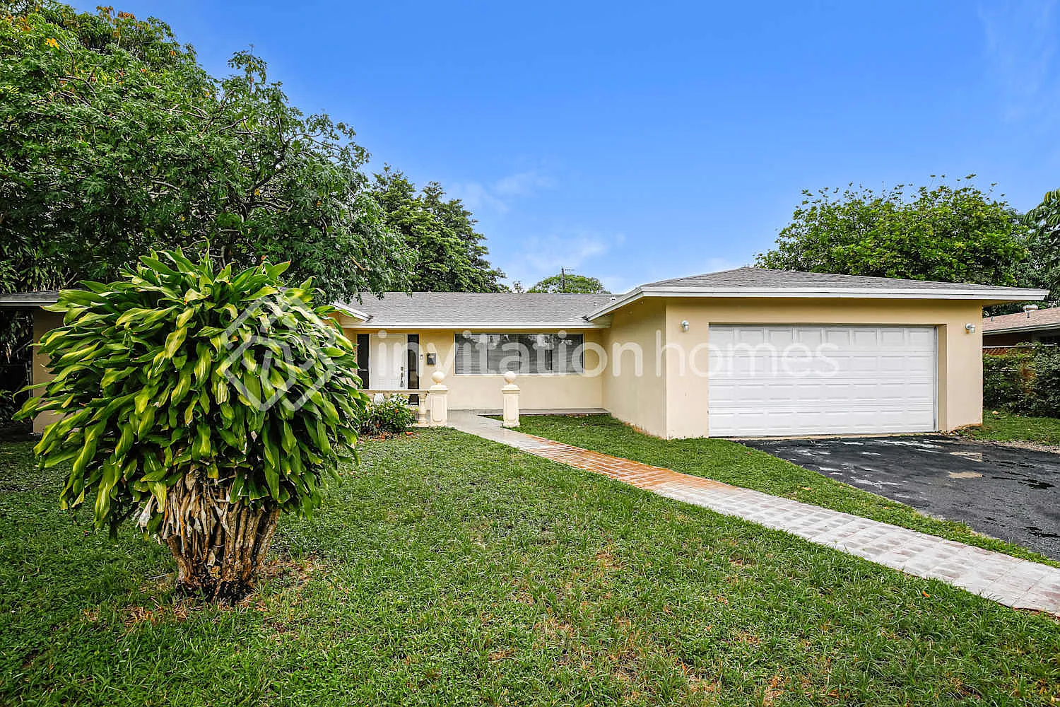 2151 NW 30th Ter Fort Lauderdale, FL 33311 — Photo 1