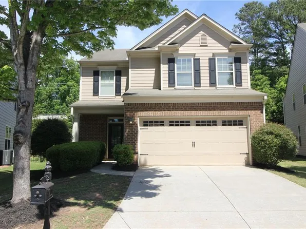 5565 Falls Landing Dr, Cumming, GA 30040