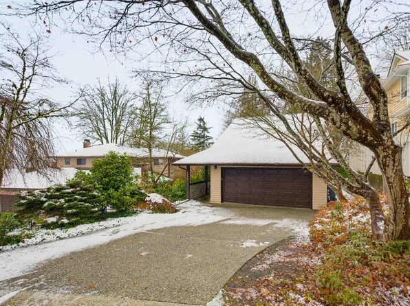 2608 Turret Cres, Coquitlam, BC V3E 1R4