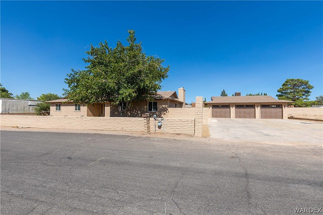 3660 N Burbank St, Kingman, AZ 86409 | Zillow