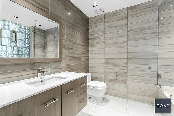 Rented by Bond New York | media 50