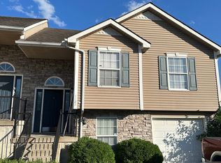 1123 NW Scenic Dr, Grain Valley, MO 64029