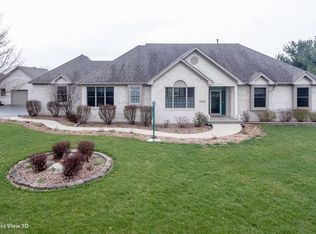 12296 Mitchell Dr, Plano, IL 60545