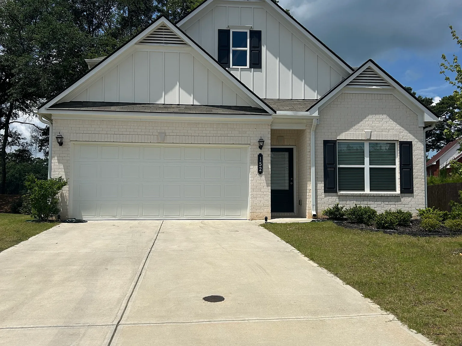 3 bed, 2.5 bath, 2231 sqft, $2,395 — Photo 1