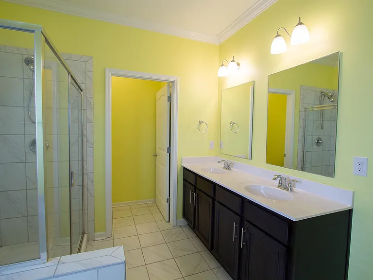 1068 Aronimink Dr — Photo 23