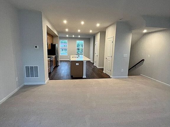 3rd image of 5981 McComb St