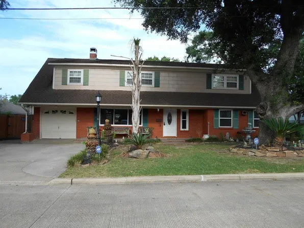 808 N Travis St, Liberty, TX 77575
