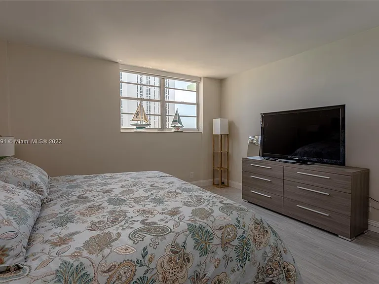3901 S Ocean Dr #10M — Photo 16