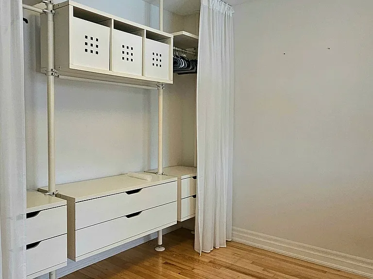 215A Chambers Ave — Photo 4