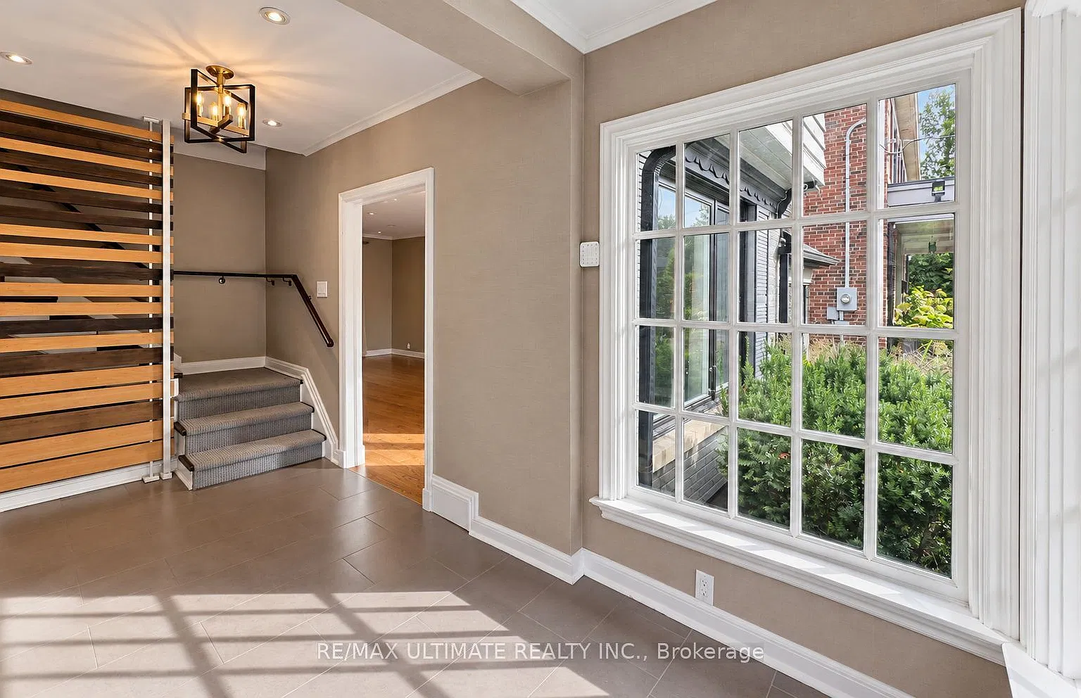 4 bed, $7,995 — Photo 2