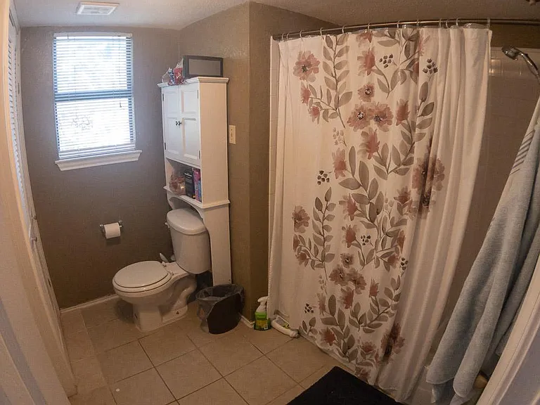 706 W 22nd St #301 — Photo 5