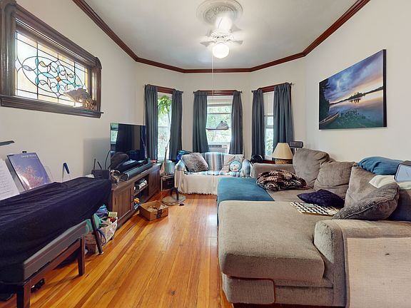 2nd image of 7 Holyoke Rd #1