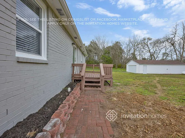 309 Edwards St — Photo 24