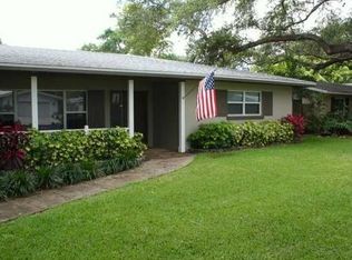 904 Oxford Dr, Clearwater, FL 33764