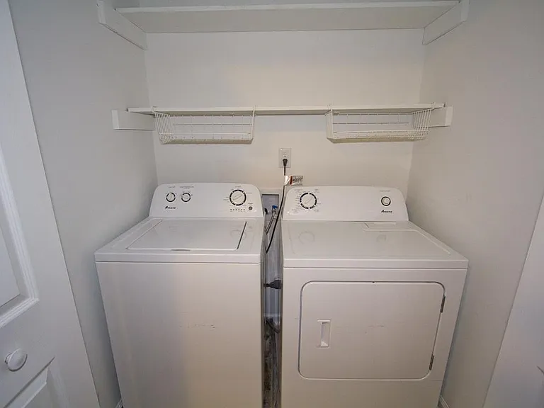 Washer/Dryer NOT included