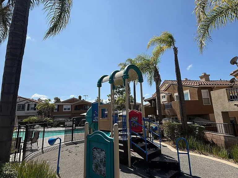 795 Caminito Valiente — Photo 4