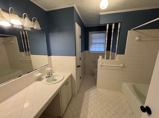 305 Maple Ln, Washington, NC 27889