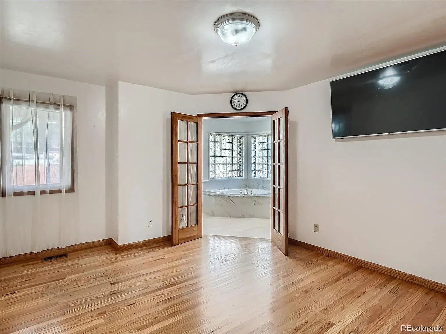 3 bed, 1610 sqft, $3,000 — Photo 3