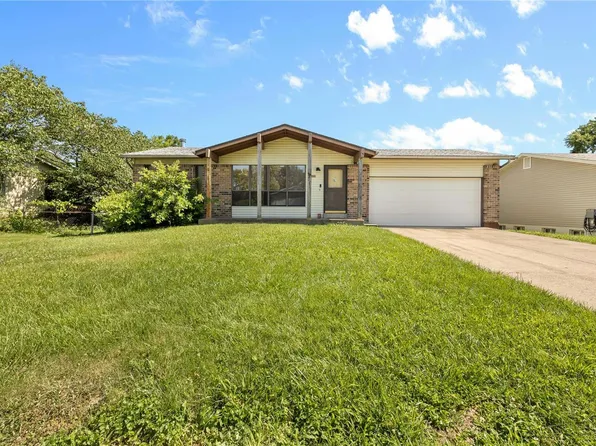 1306 Birch Dr, Pacific, MO 63069