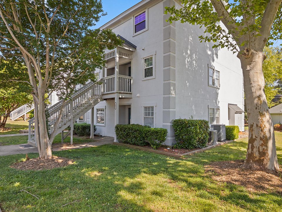 1st image of 2500 Avent Ferry Rd APT 201