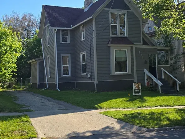 621 Napoleon St, Rockford, IL 61103