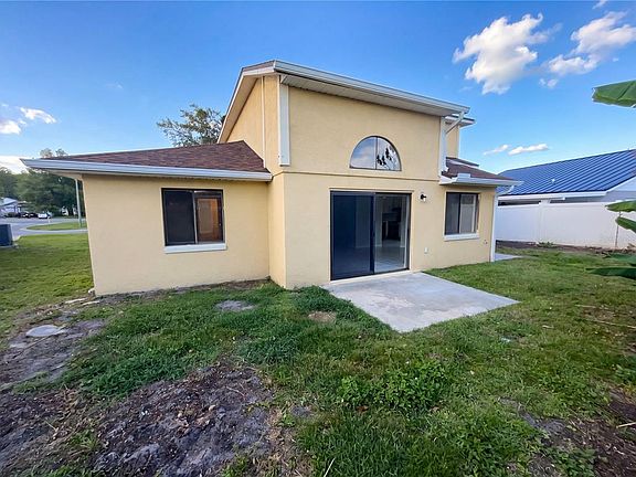 5th image of 147 CORALWOOD CIRCLE
