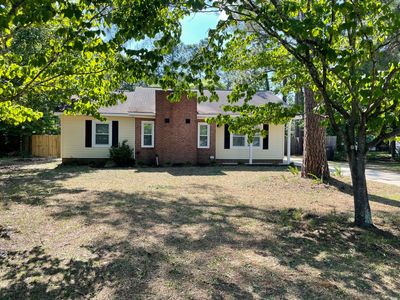 3712 Persimmon Rd, Hope Mills, NC, 28348