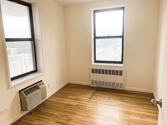 Rented by Showcase Realty | media 17