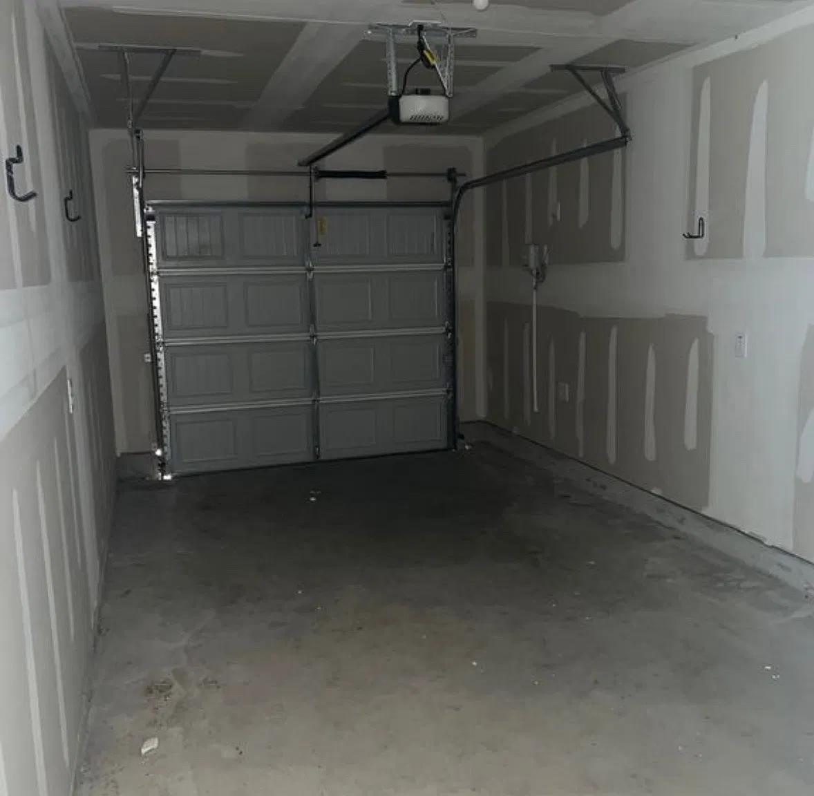 3 bed, 2.5 bath, 1206 sqft, $1,800 — Photo 1