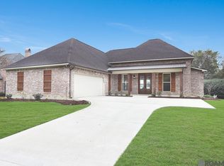 8185 Bastille St, Denham Springs, LA 70726