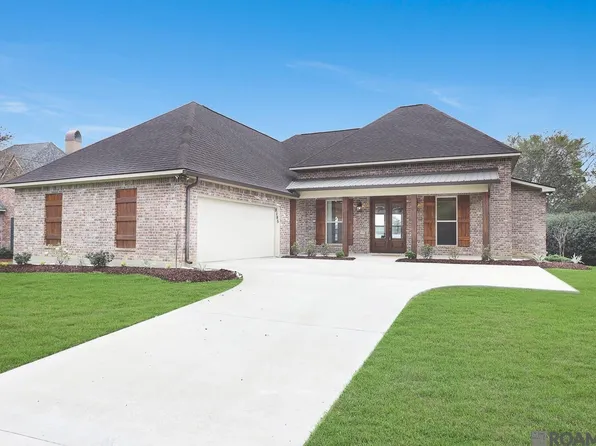 8185 Bastille St, Denham Springs, LA 70726