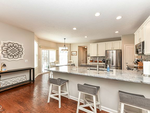 2nd image of 11904 Suncatcher Dr